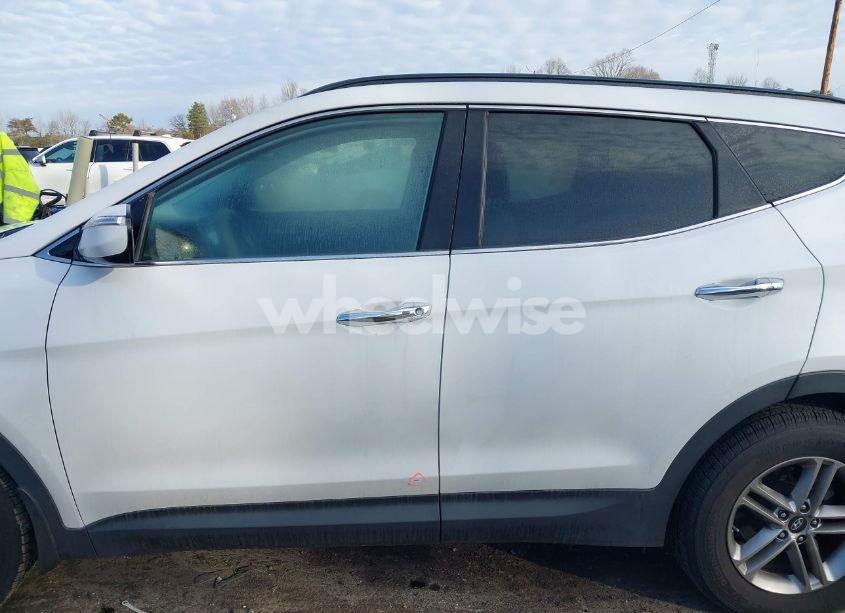 Photo 15 of 2018 Hyundai Santa FE SPORT 2.4L (VIN 5NMZUDLB3JH056905)