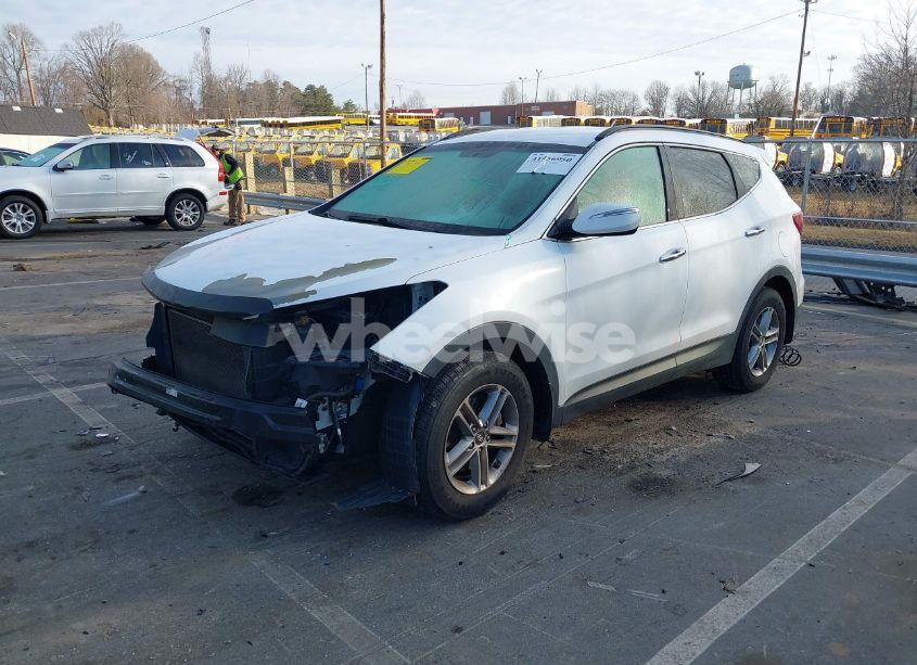 Photo 2 of 2018 Hyundai Santa FE SPORT 2.4L (VIN 5NMZUDLB3JH056905)