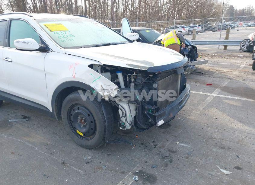 Photo 6 of 2018 Hyundai Santa FE SPORT 2.4L (VIN 5NMZUDLB3JH056905)