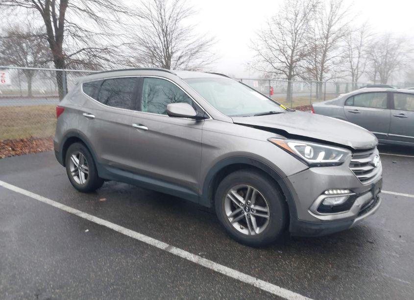 2017 Hyundai Santa FE SPORT 2.4L (VIN 5NMZUDLB4HH035829) main photo