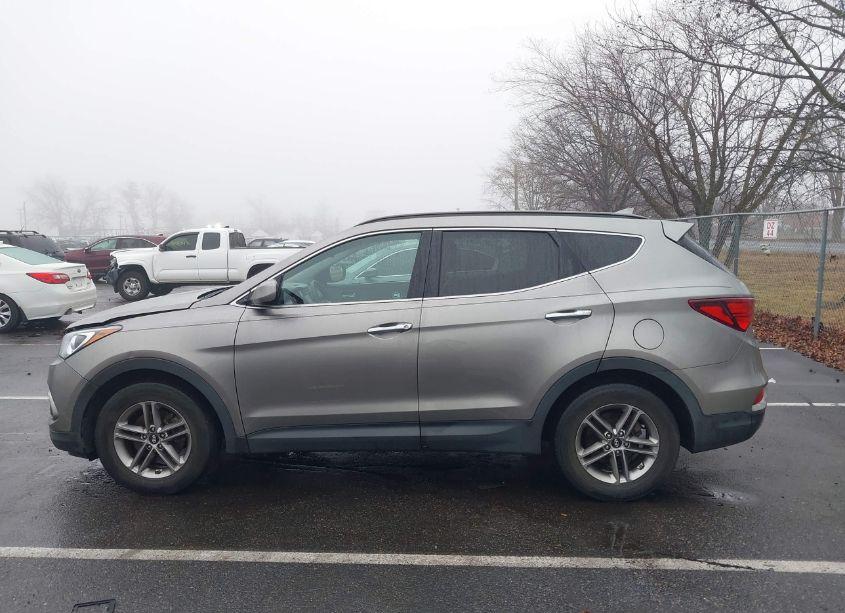 Photo 14 of 2017 Hyundai Santa FE SPORT 2.4L (VIN 5NMZUDLB4HH035829)