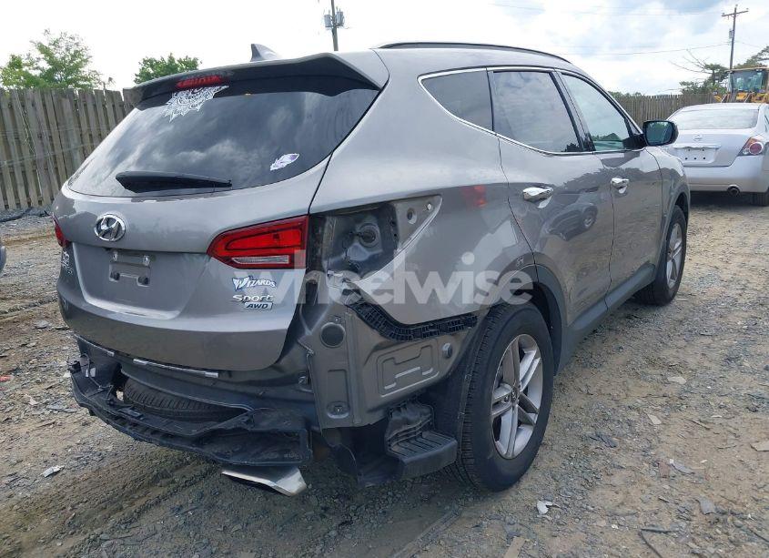 Photo 4 of 2018 Hyundai Santa FE SPORT 2.4L (VIN 5NMZUDLB4JH073857)