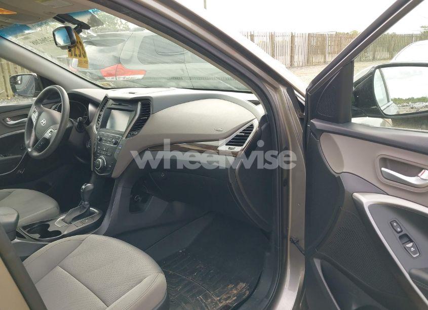 Photo 5 of 2018 Hyundai Santa FE SPORT 2.4L (VIN 5NMZUDLB4JH073857)