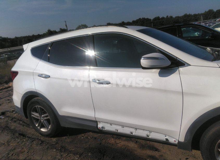 Photo 13 of 2017 Hyundai Santa FE SPORT 2.4L (VIN 5NMZUDLB5HH026024)