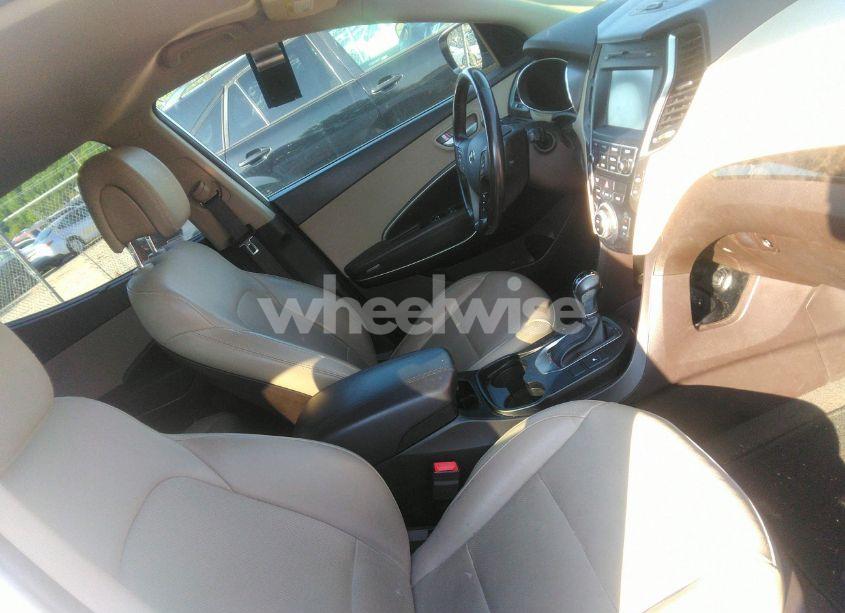 Photo 5 of 2017 Hyundai Santa FE SPORT 2.4L (VIN 5NMZUDLB5HH026024)