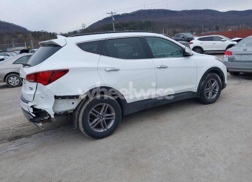 Photo 4 of 2018 Hyundai Santa FE SPORT 2.4L (VIN 5NMZUDLB5JH056405)
