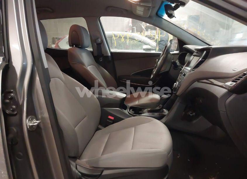 Photo 5 of 2018 Hyundai Santa FE SPORT 2.4L (VIN 5NMZUDLB7JH059242)