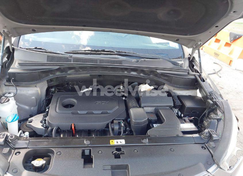 Photo 10 of 2018 Hyundai Santa FE SPORT 2.4L (VIN 5NMZUDLB7JH062724)