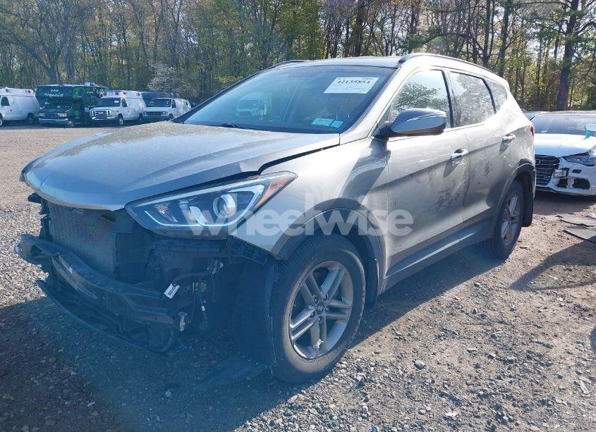 Photo 2 of 2018 Hyundai Santa FE SPORT 2.4L (VIN 5NMZUDLB7JH077241)