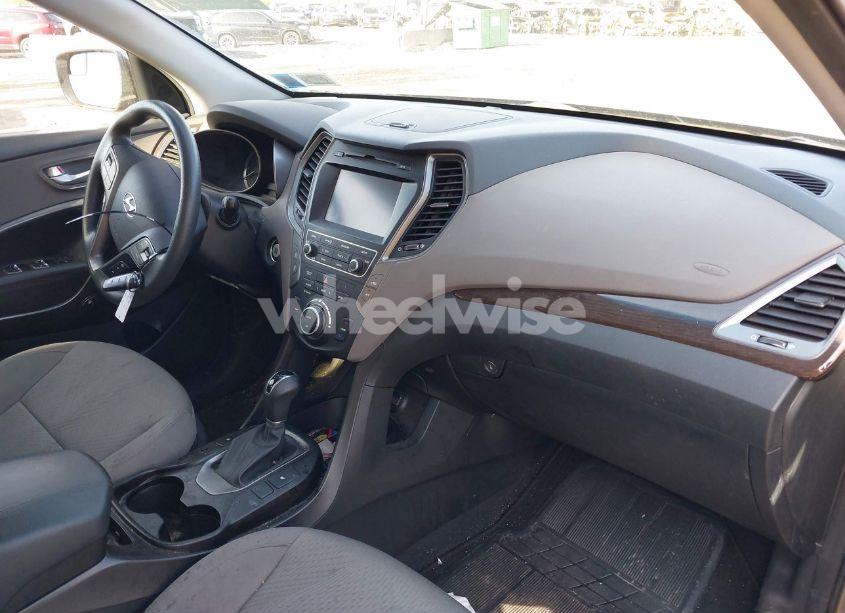 Photo 5 of 2018 Hyundai Santa FE SPORT 2.4L (VIN 5NMZUDLB7JH077241)