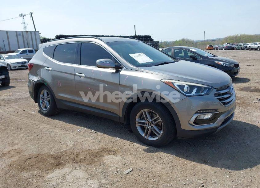 2017 Hyundai Santa FE SPORT 2.4L (VIN 5NMZUDLB8HH001912) main photo