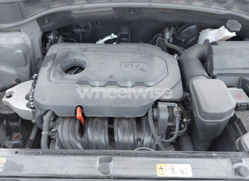 Photo 10 of 2017 Hyundai Santa FE SPORT 2.4L (VIN 5NMZUDLB8HH001912)