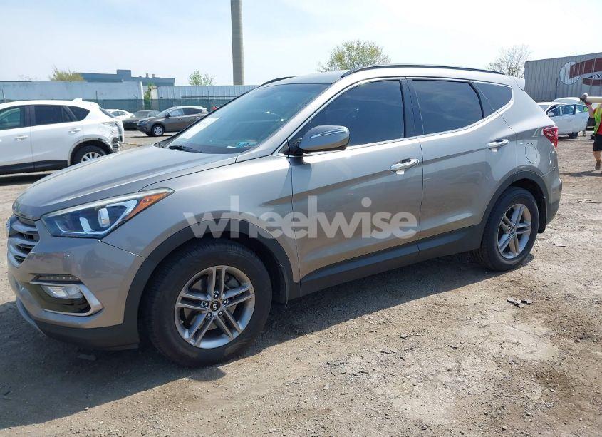 Photo 2 of 2017 Hyundai Santa FE SPORT 2.4L (VIN 5NMZUDLB8HH001912)
