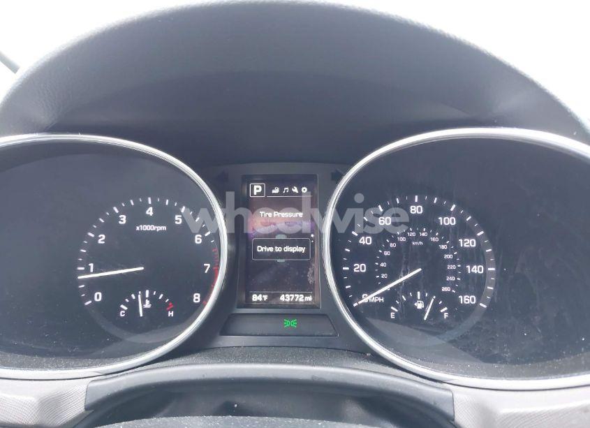 Photo 7 of 2017 Hyundai Santa FE SPORT 2.4L (VIN 5NMZUDLB8HH001912)