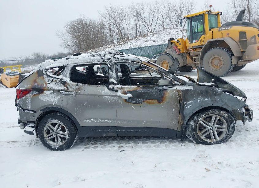 Photo 12 of 2017 Hyundai Santa FE SPORT 2.4L (VIN 5NMZUDLB8HH026647)