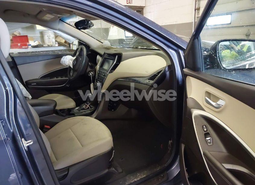 Photo 5 of 2017 Hyundai Santa FE SPORT 2.4L (VIN 5NMZUDLB8HH033369)