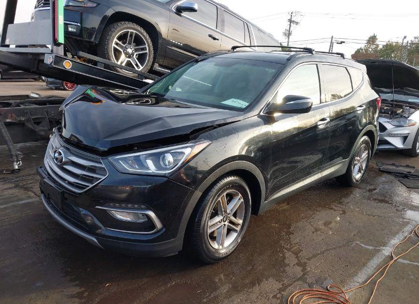 Photo 2 of 2017 Hyundai Santa FE SPORT 2.4L (VIN 5NMZUDLB8HH050866)