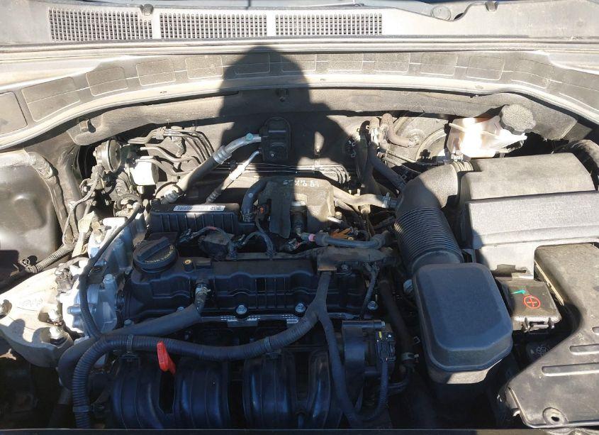 Photo 10 of 2017 Hyundai Santa FE SPORT 2.4L (VIN 5NMZUDLB9HH030951)