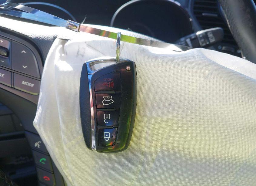 Photo 11 of 2017 Hyundai Santa FE SPORT 2.4L (VIN 5NMZUDLB9HH030951)