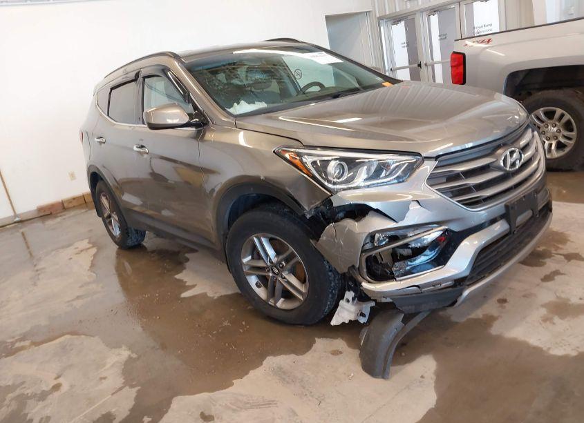 2017 Hyundai Santa FE SPORT 2.4L (VIN 5NMZUDLB9HH037057) main photo