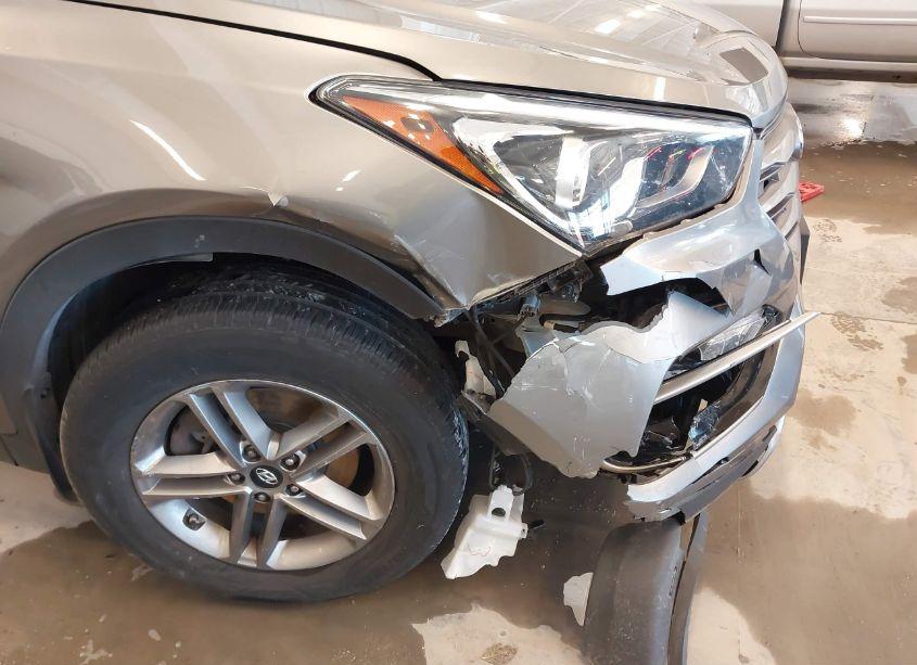 Photo 6 of 2017 Hyundai Santa FE SPORT 2.4L (VIN 5NMZUDLB9HH037057)