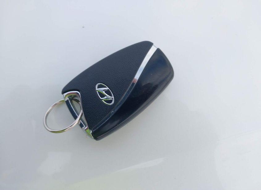 Photo 11 of 2018 Hyundai Santa FE SPORT 2.4L (VIN 5NMZUDLB9JH087382)