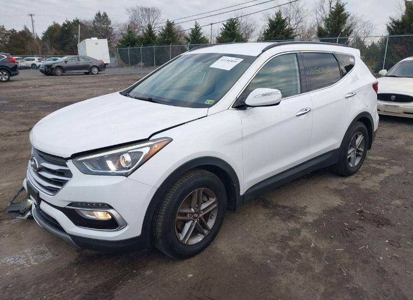 Photo 2 of 2018 Hyundai Santa FE SPORT 2.4L (VIN 5NMZUDLB9JH087382)