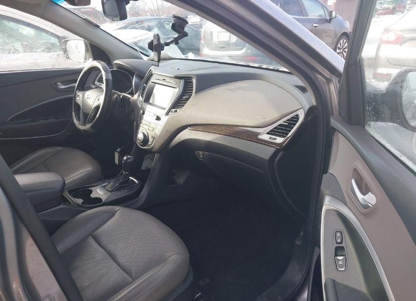 Photo 5 of 2017 Hyundai Santa FE SPORT 2.4L (VIN 5NMZUDLBXHH046088)