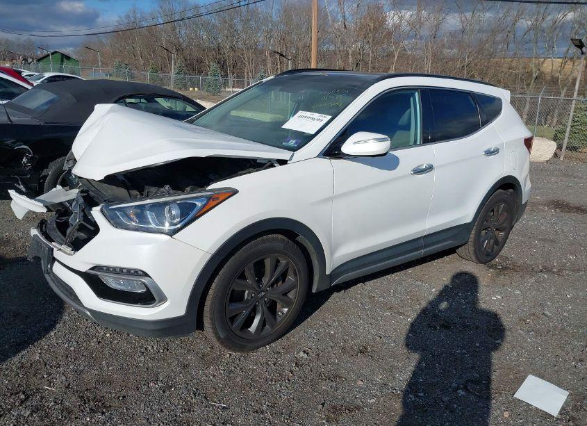 Photo 2 of 2017 Hyundai Santa FE SPORT 2.0T ULTIMATE (VIN 5NMZWDLA1HH049544)