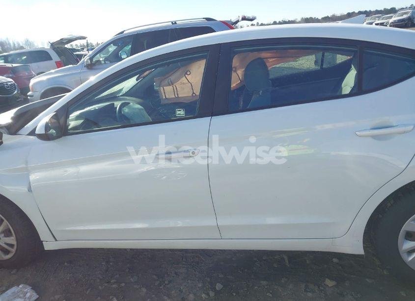 Photo 15 of 2017 Hyundai Elantra SE (VIN 5NPD74LF0HH084713)