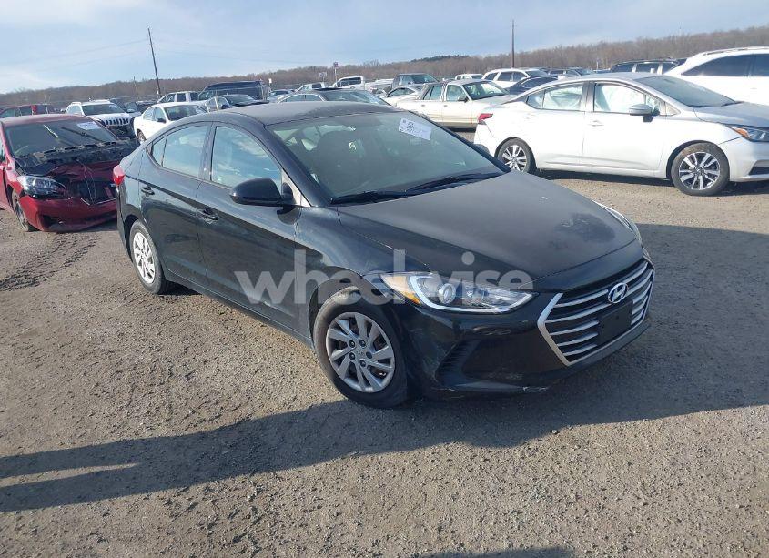 2017 Hyundai Elantra SE (VIN 5NPD74LF0HH100568) main photo
