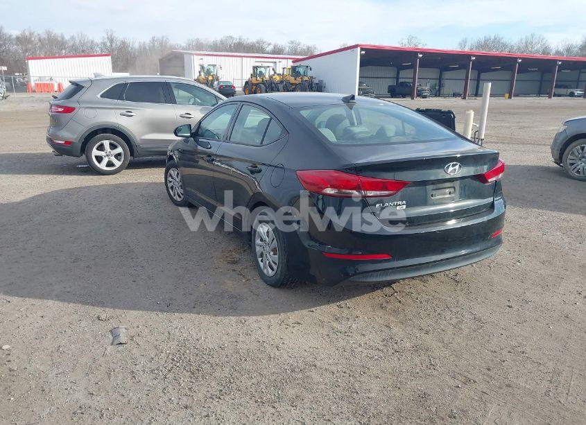 Photo 3 of 2017 Hyundai Elantra SE (VIN 5NPD74LF0HH100568)