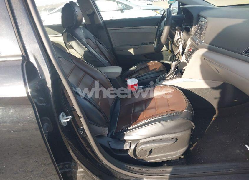 Photo 5 of 2017 Hyundai Elantra SE (VIN 5NPD74LF0HH100568)