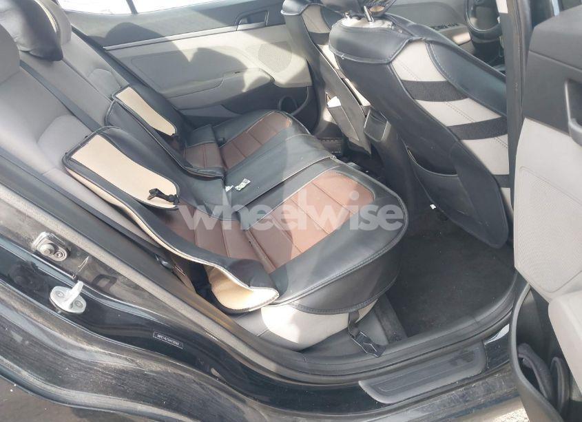 Photo 8 of 2017 Hyundai Elantra SE (VIN 5NPD74LF0HH100568)