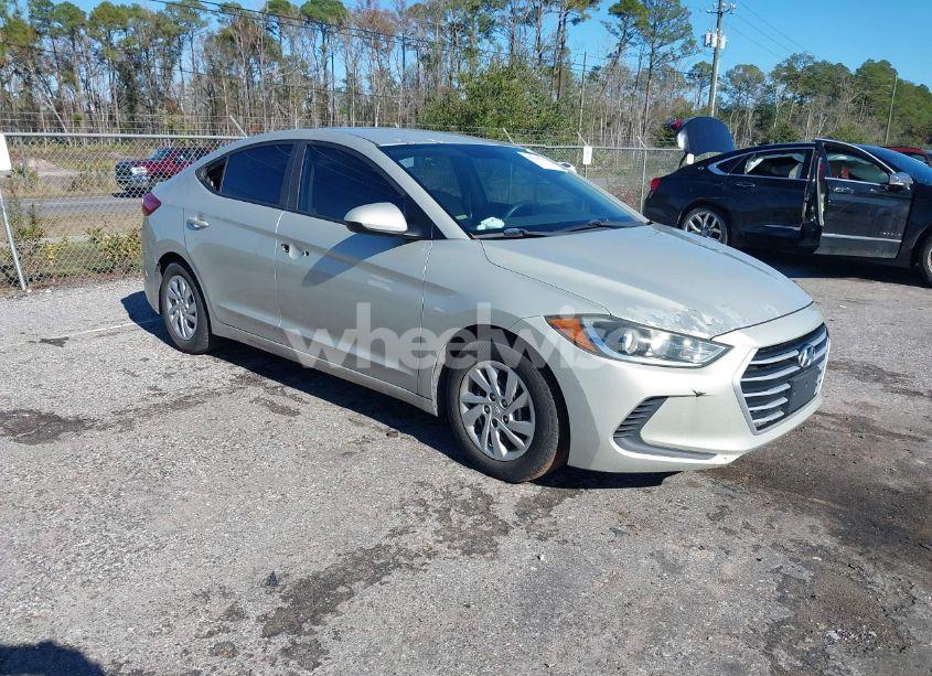 2017 Hyundai Elantra SE (VIN 5NPD74LF0HH125616) main photo