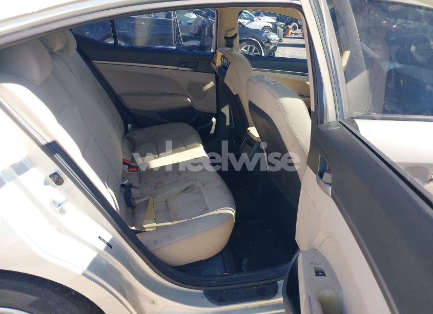 Photo 8 of 2017 Hyundai Elantra SE (VIN 5NPD74LF0HH125616)