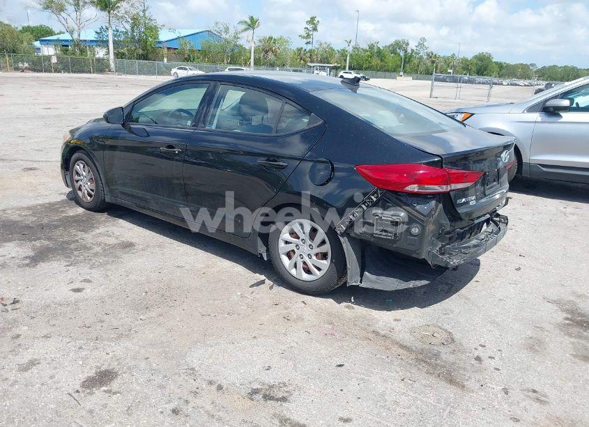 Photo 3 of 2017 Hyundai Elantra SE (VIN 5NPD74LF0HH133831)