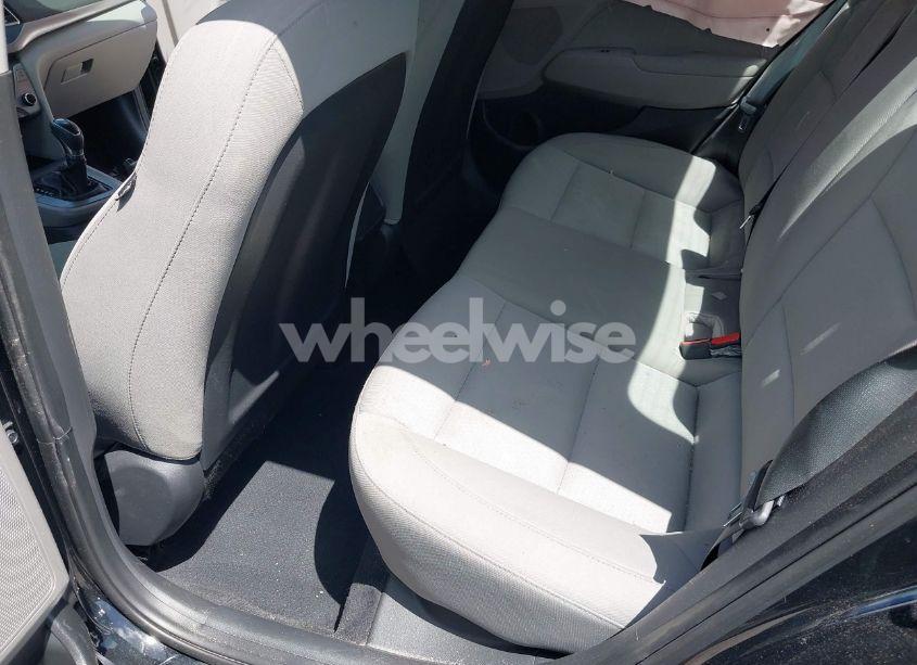 Photo 8 of 2017 Hyundai Elantra SE (VIN 5NPD74LF0HH133831)