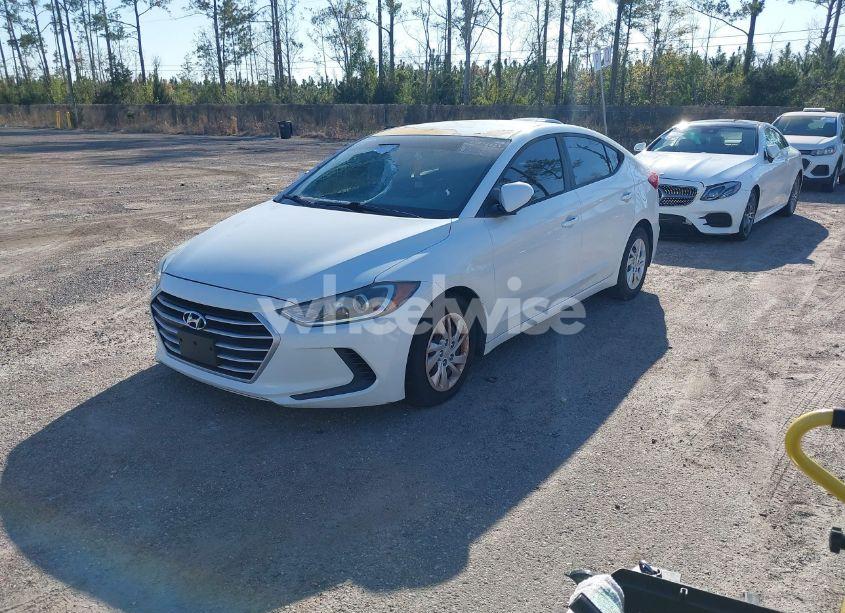 Photo 2 of 2017 Hyundai Elantra SE (VIN 5NPD74LF0HH139158)