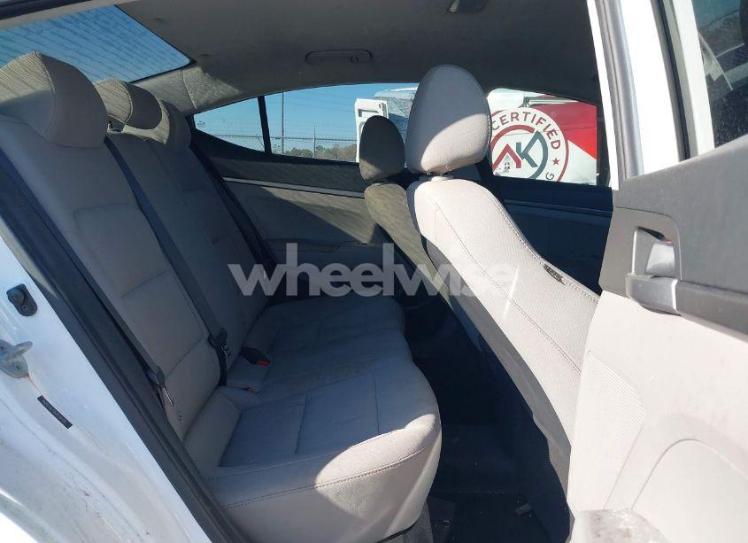Photo 8 of 2017 Hyundai Elantra SE (VIN 5NPD74LF0HH139158)