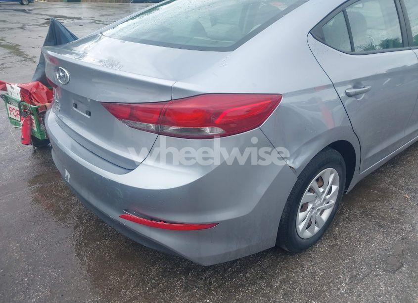 Photo 6 of 2017 Hyundai Elantra SE (VIN 5NPD74LF0HH166392)