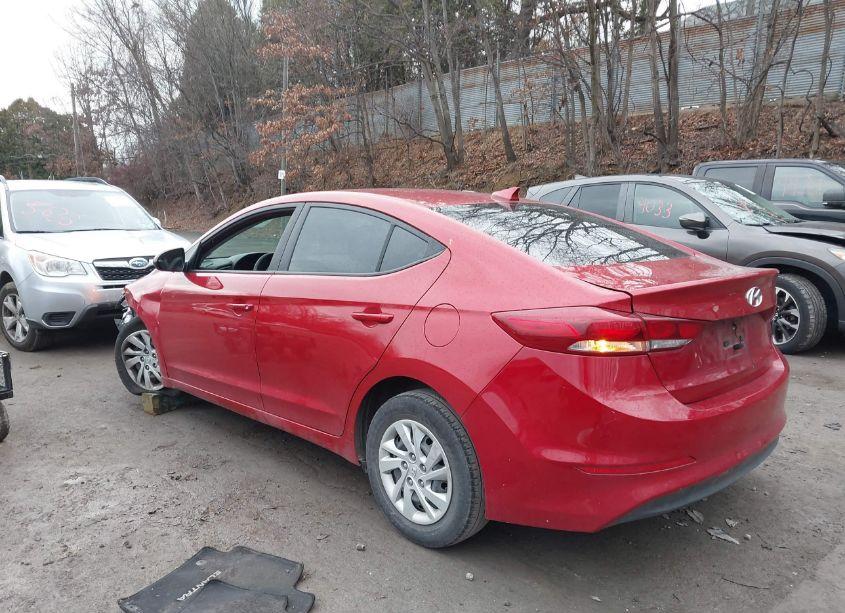 Photo 3 of 2017 Hyundai Elantra SE (VIN 5NPD74LF0HH183595)