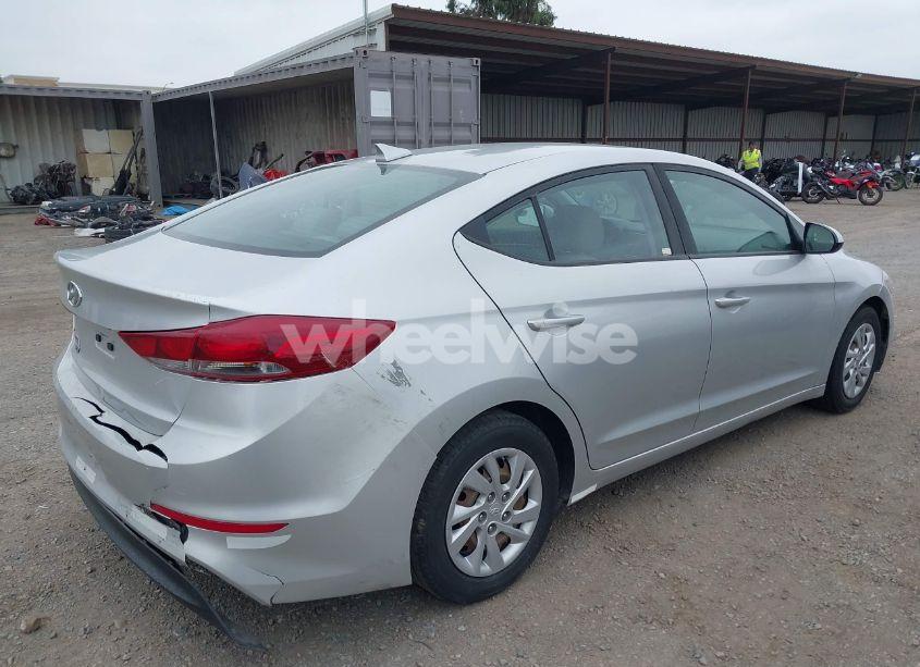 Photo 4 of 2017 Hyundai Elantra SE (VIN 5NPD74LF0HH208348)