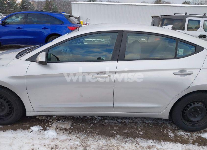 Photo 13 of 2017 Hyundai Elantra SE (VIN 5NPD74LF0HH211279)