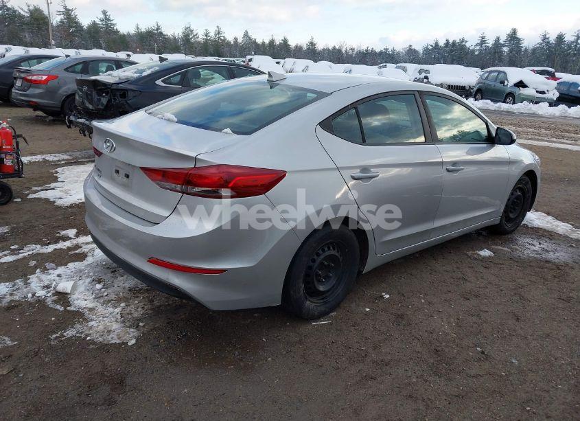 Photo 4 of 2017 Hyundai Elantra SE (VIN 5NPD74LF0HH211279)