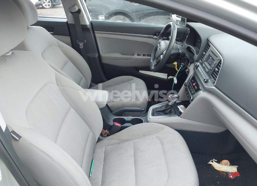 Photo 5 of 2017 Hyundai Elantra SE (VIN 5NPD74LF0HH211279)