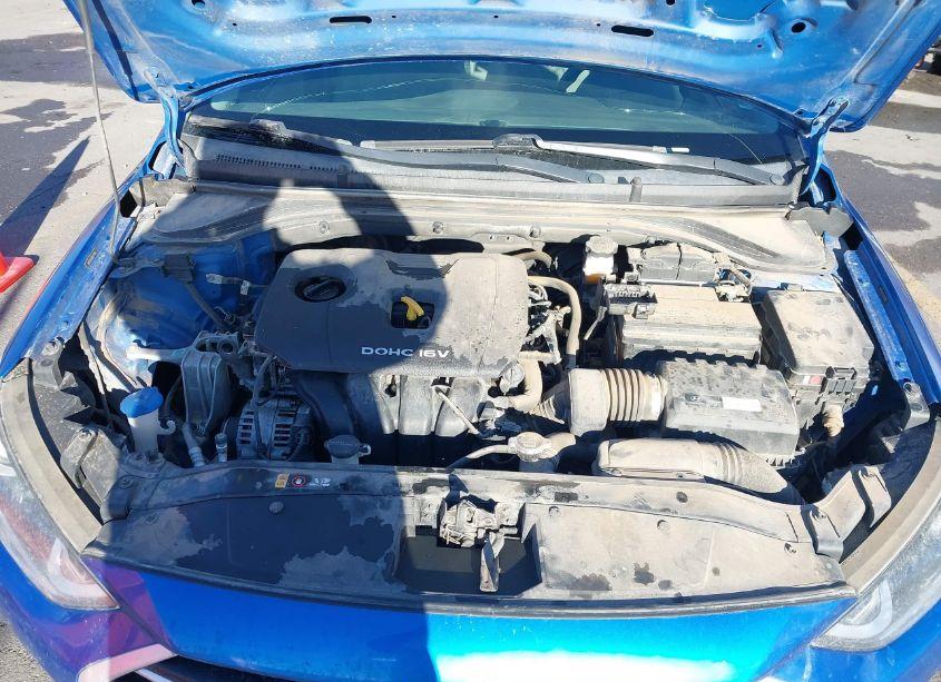 Photo 10 of 2018 Hyundai Elantra SE (VIN 5NPD74LF0JH231909)