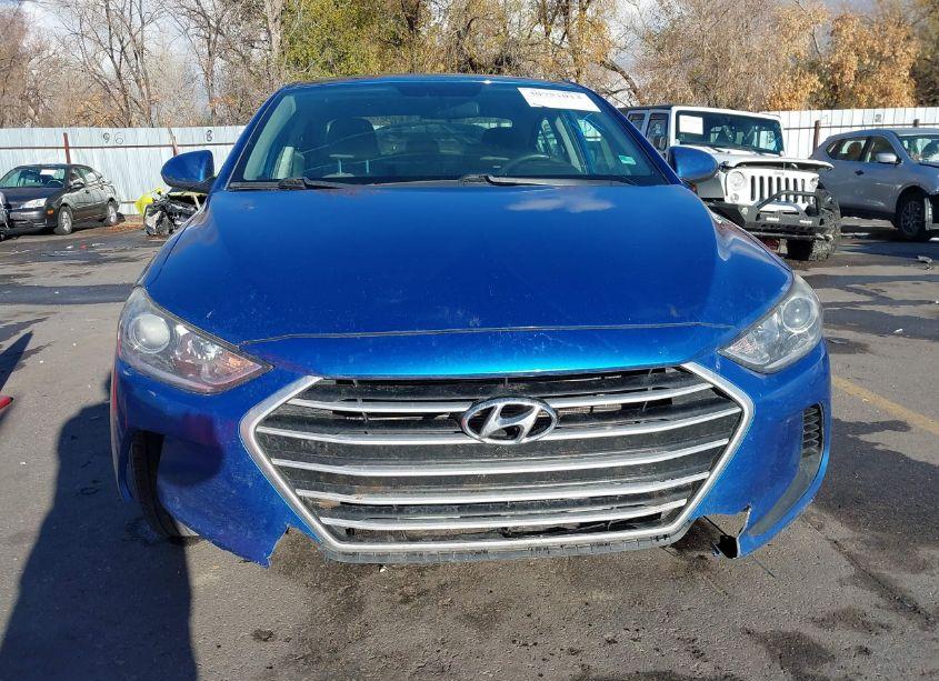 Photo 13 of 2018 Hyundai Elantra SE (VIN 5NPD74LF0JH231909)