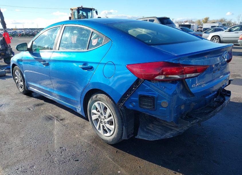Photo 3 of 2018 Hyundai Elantra SE (VIN 5NPD74LF0JH231909)