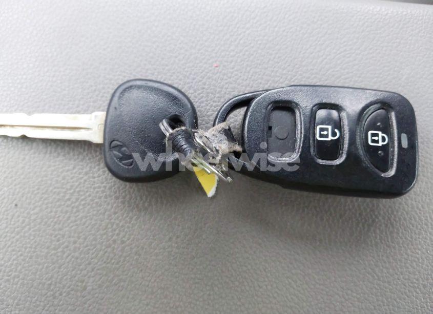 Photo 11 of 2018 Hyundai Elantra SE (VIN 5NPD74LF0JH280012)